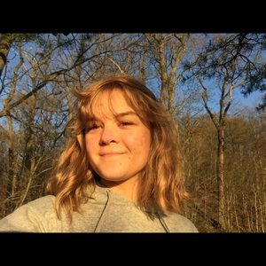 Meet your Posher, Olivia